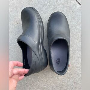 Crocs Dual Comfort Women’s Black Clogs Size 8